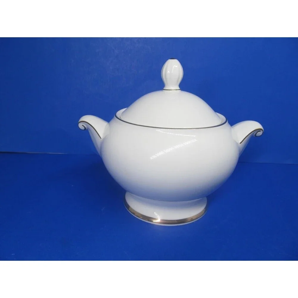 Mikasa Ultima + HK302 Cameo Gold Covered Sugar Bowl VGC